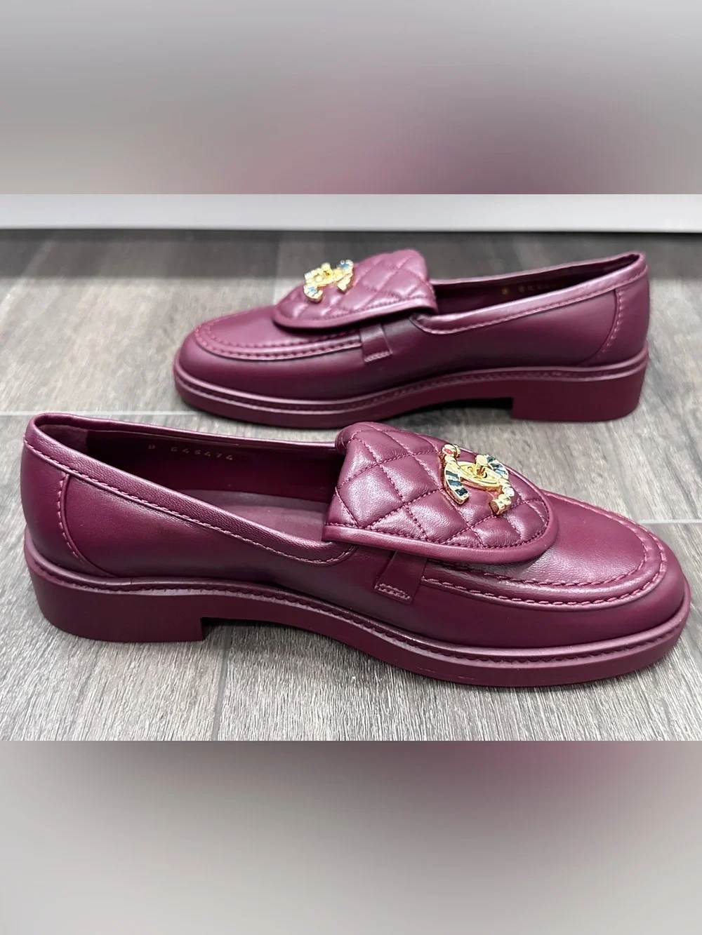 NEW 2026 CHANEL BURGUNDY LEATHER LOAFERS OXFORD SHOES GOLD STRASS CC TURNLOCK 37